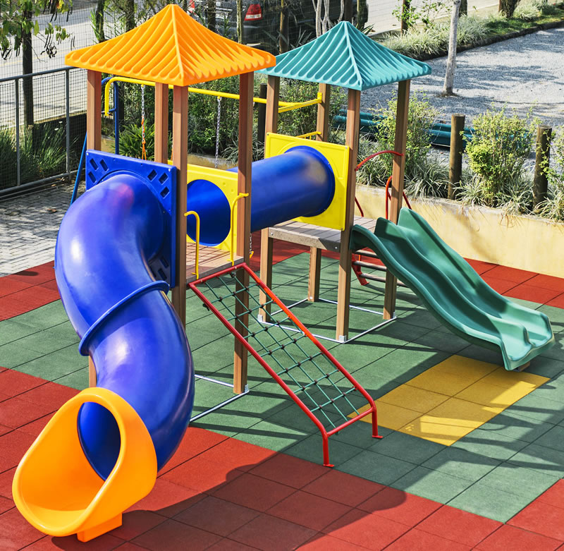 Playground Educare "Duas Torres": Modular, Sustentável e Personalizável